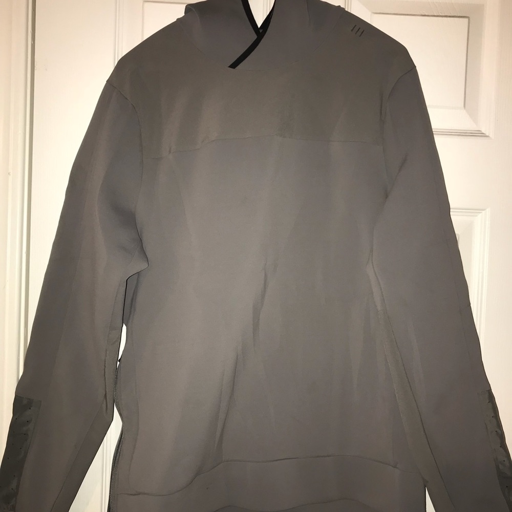 lululemon hoodie